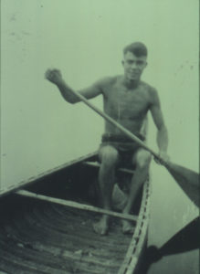 Milton Erickson en canoë - Biographie Milton Erickson - Milton Erickson